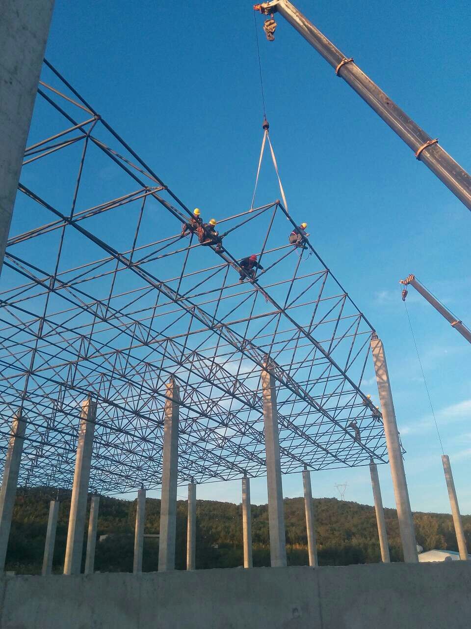 河北汪清物流园网架